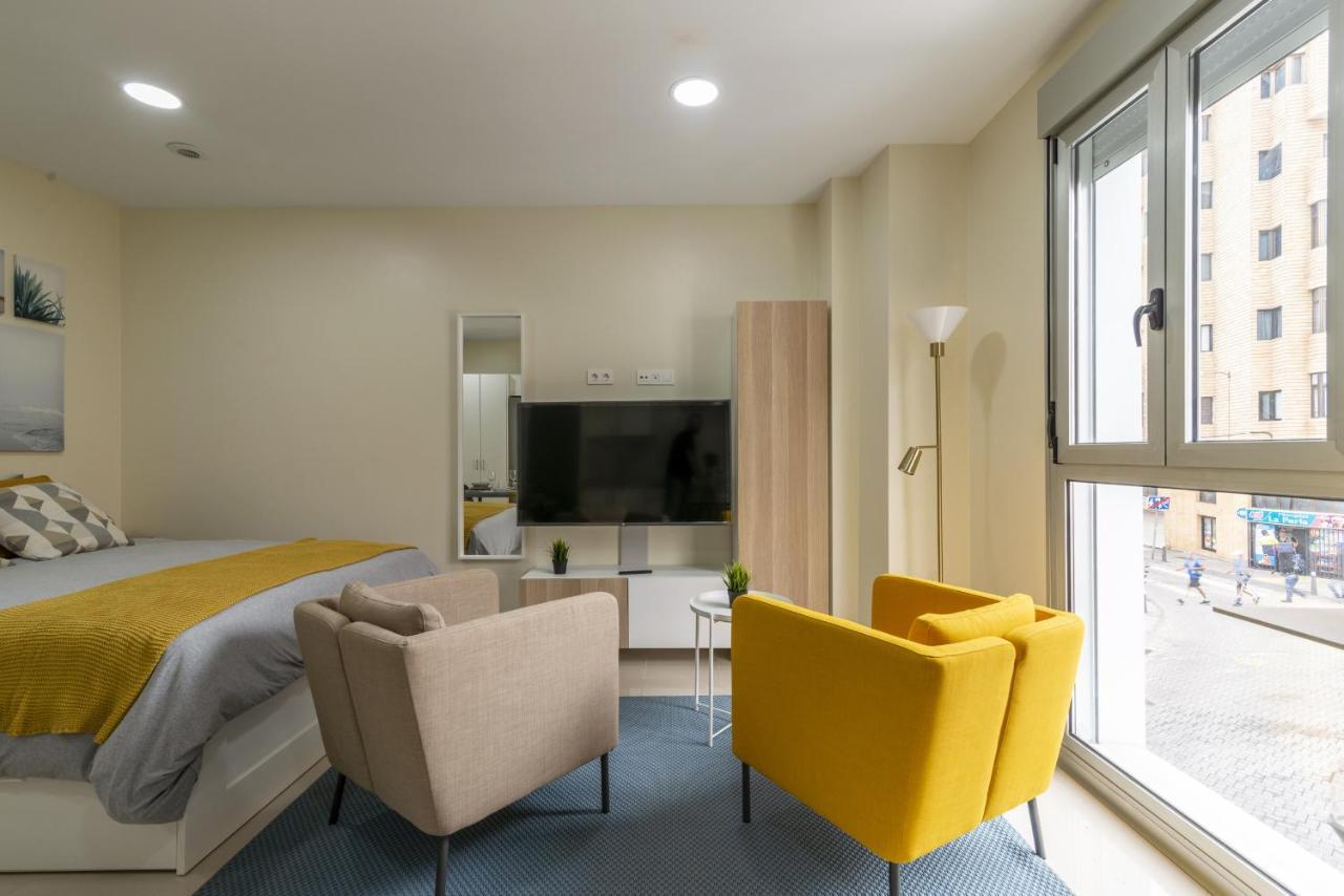 Nuevos Lightbooking Livian Suites Las Palmas Bagian luar foto