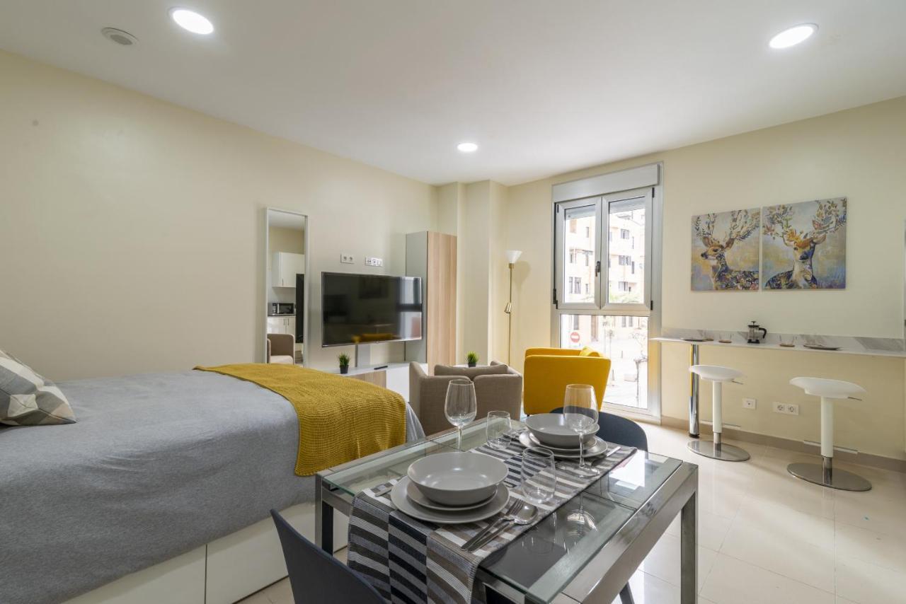 Nuevos Lightbooking Livian Suites Las Palmas Bagian luar foto