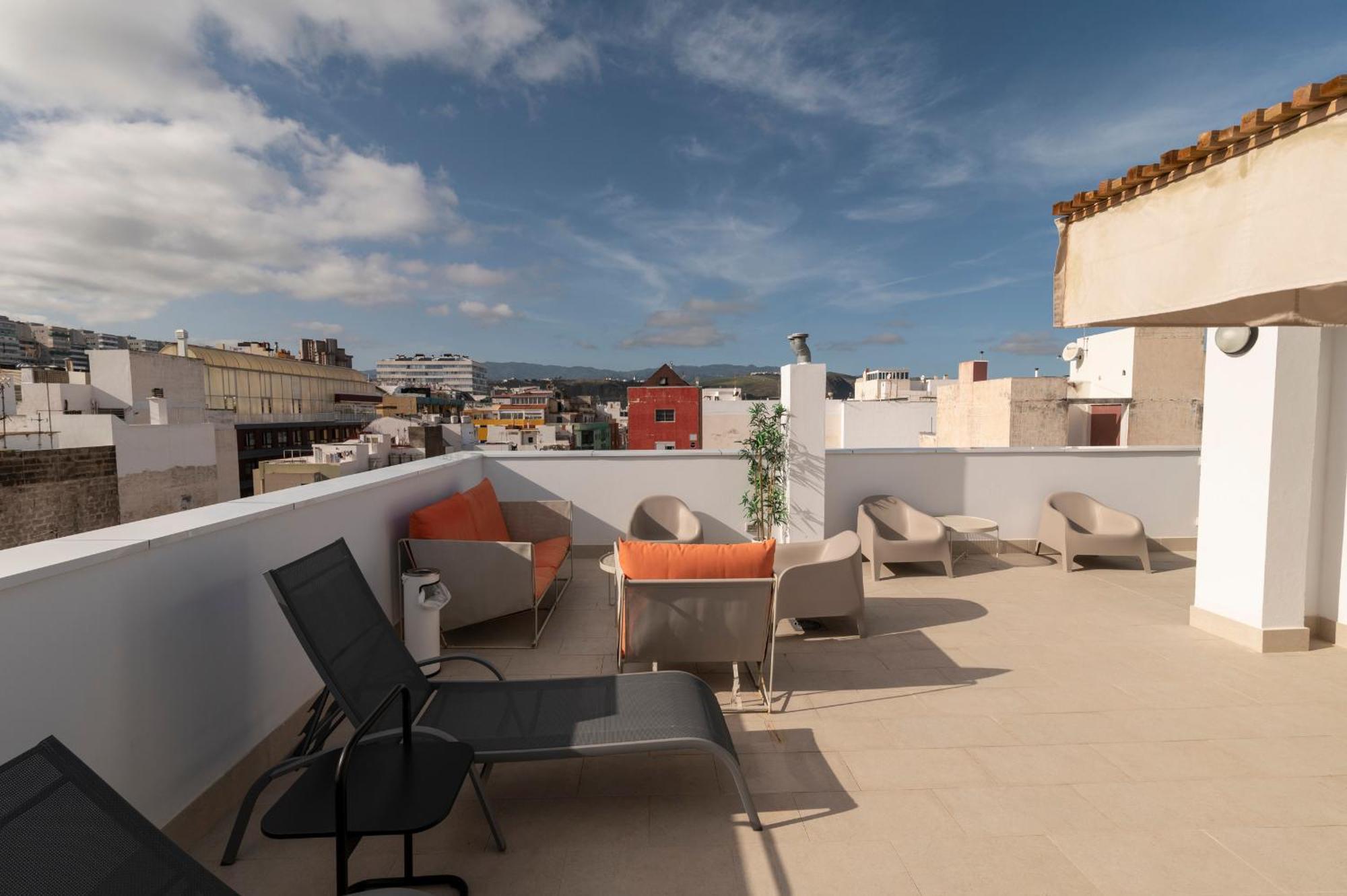 Nuevos Lightbooking Livian Suites Las Palmas Bagian luar foto