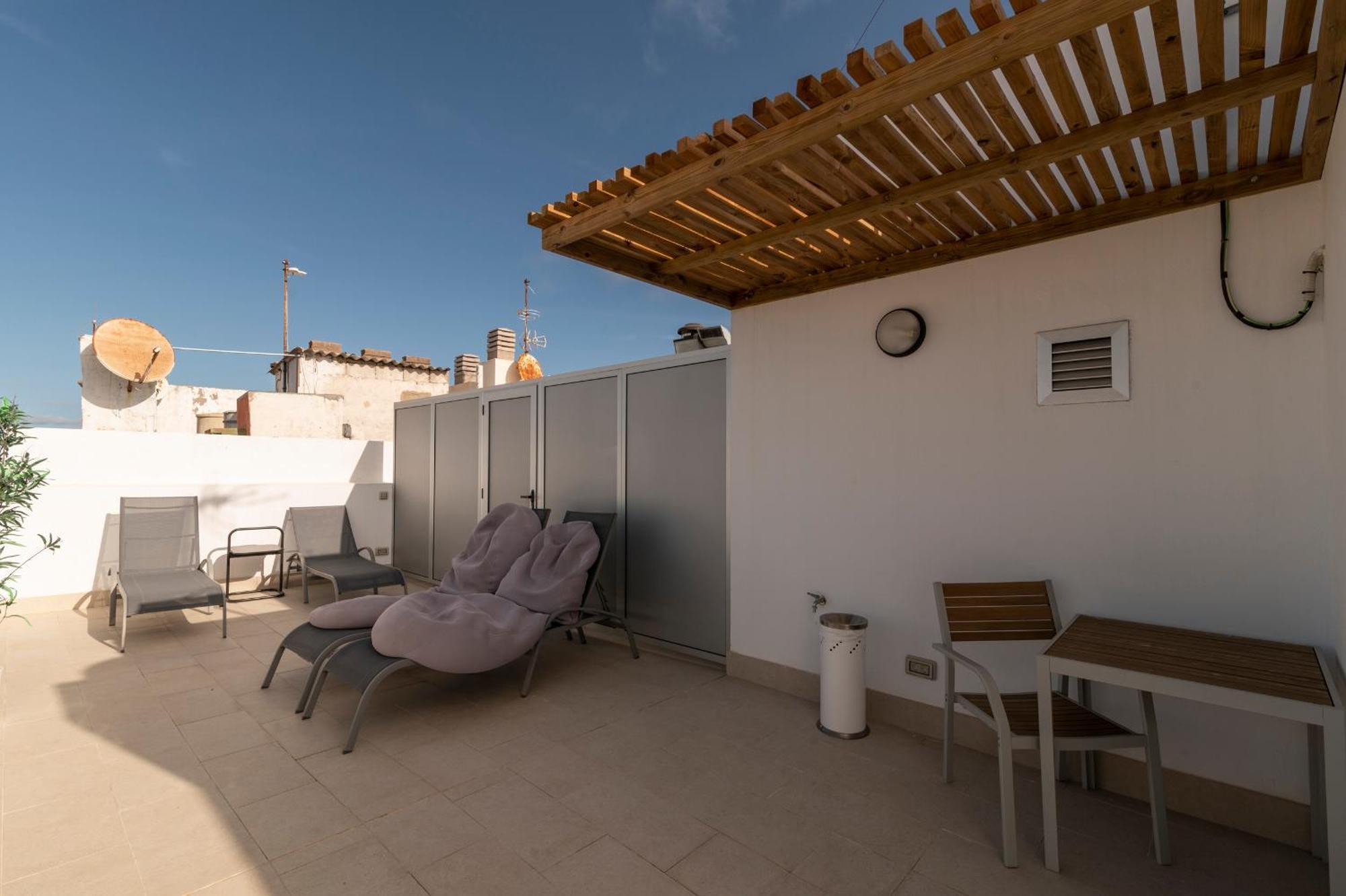 Nuevos Lightbooking Livian Suites Las Palmas Bagian luar foto
